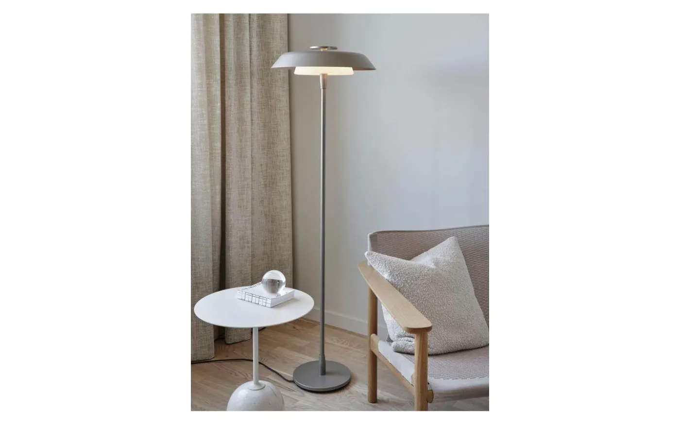 Horisont Golvlampa 141cm Metallic Champagne
