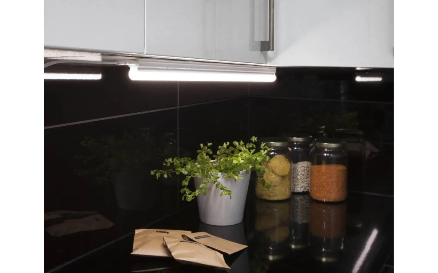 Integra LED Bänkbelysning 4000K 4W 31cm