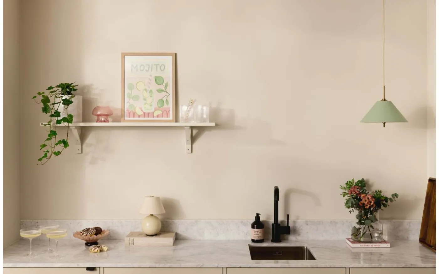 Iris Portabel Bordslampa 23cm Creme