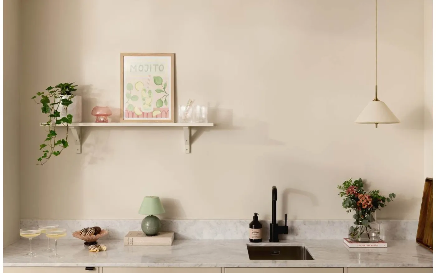 Iris Portabel Bordslampa 23cm Grön