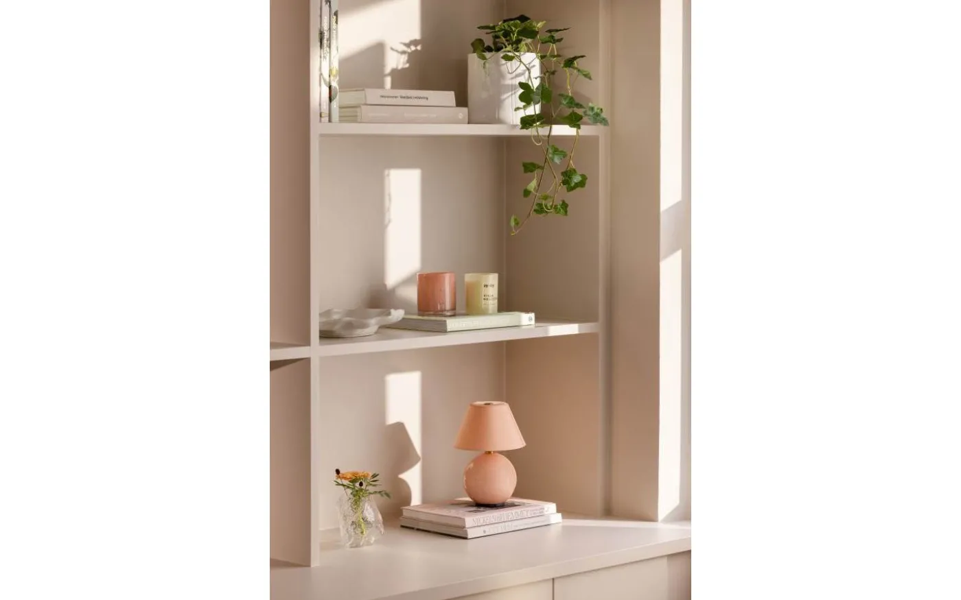 Iris Portabel Bordslampa 23cm Blush