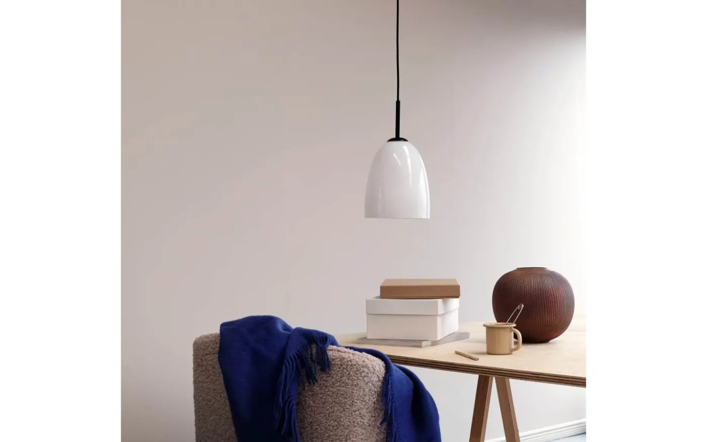 Jazz Fönsterlampa 18cm Opal/Svart