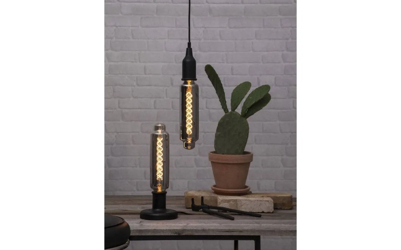 Jojo Bordslampa 10cm Svart