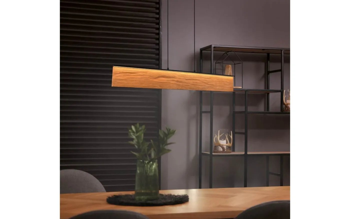 Kalea Taklampa LED i trä