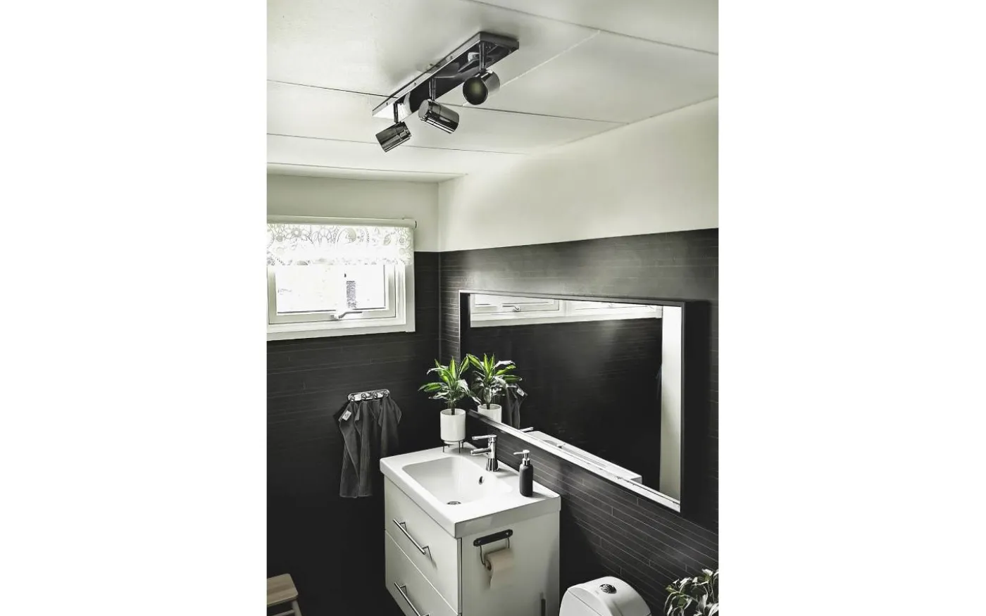 Livorno Takspotlight 65cm Krom IP44