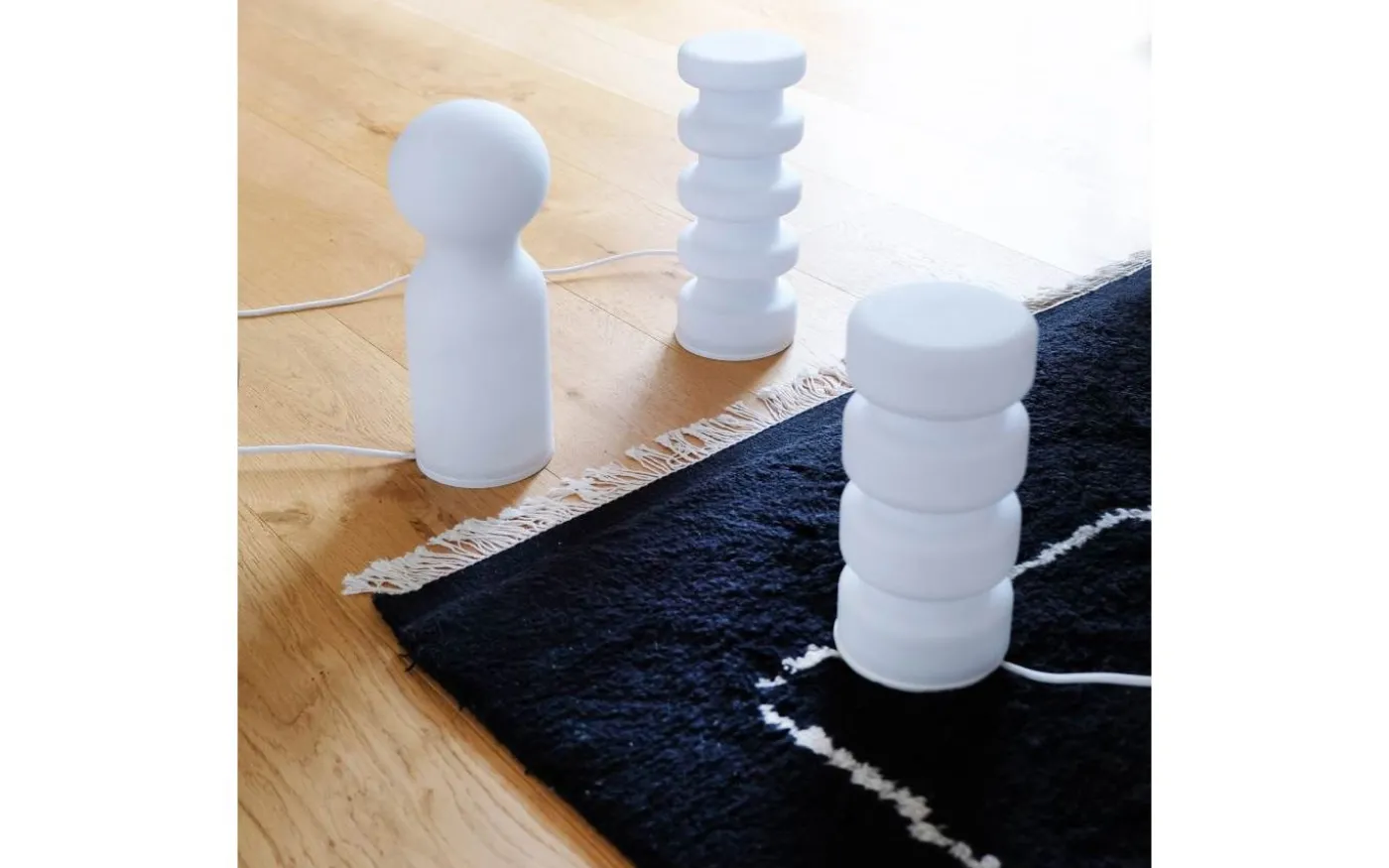 Luna Bordslampa 33cm Opalvit