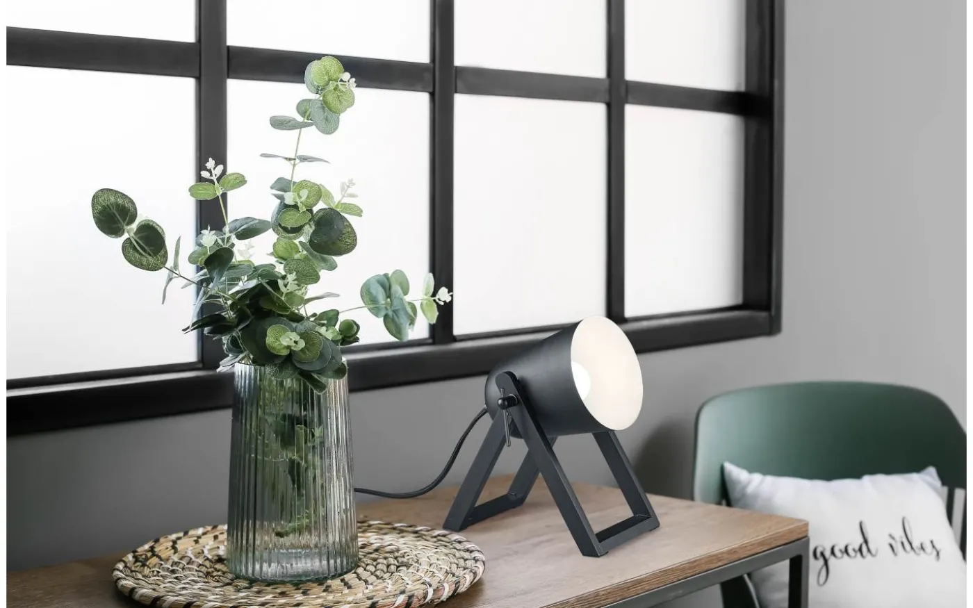 Marc Bordslampa E27 mattsvart