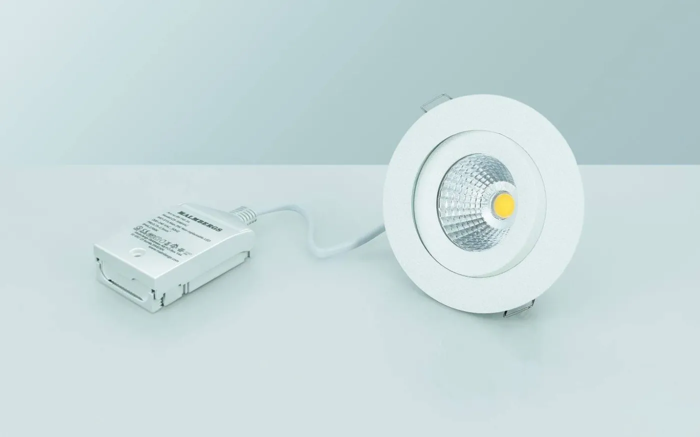 MD-360 Downlight 2700K 10W Vit 230V IP44