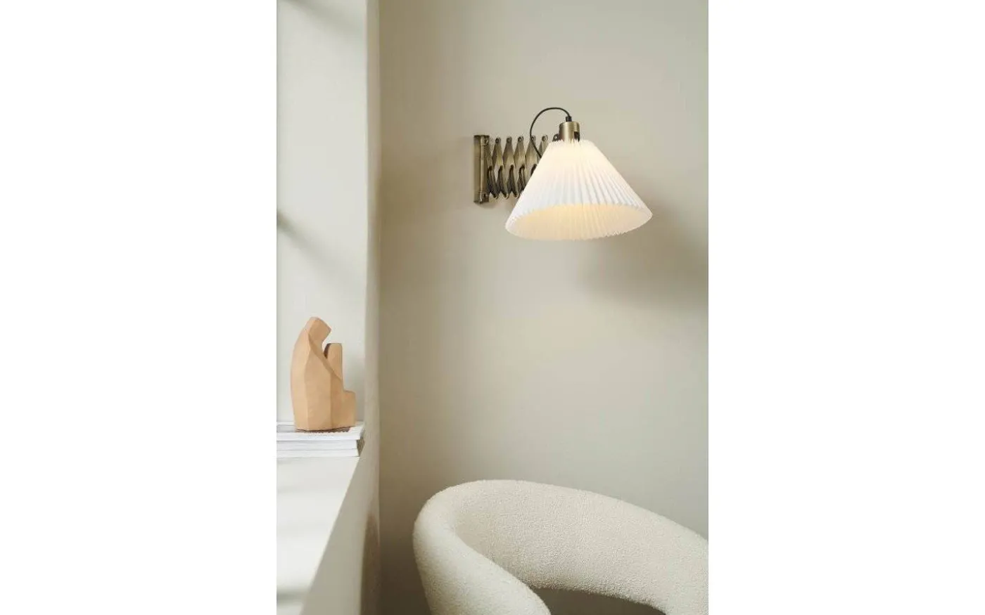 Medina Vägglampa Antikmässing/Vit