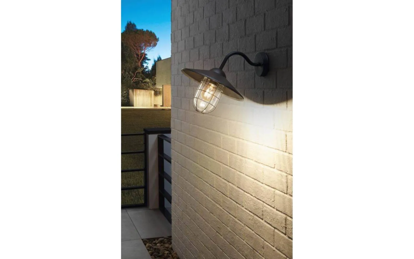 Melgoa Vägglykta Svart IP44