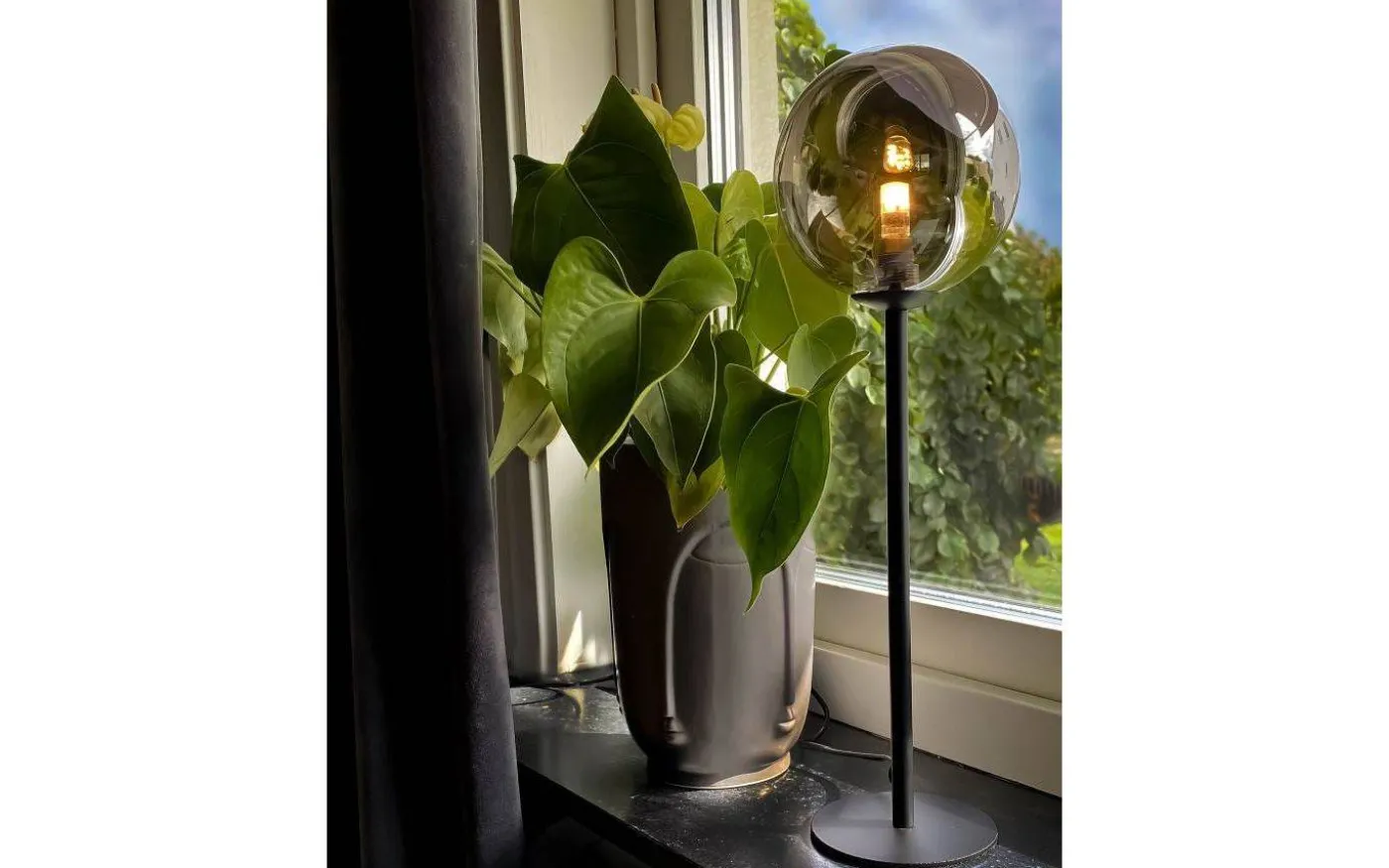 Molekyl Bordslampa 1L 43cm Svart/Rök
