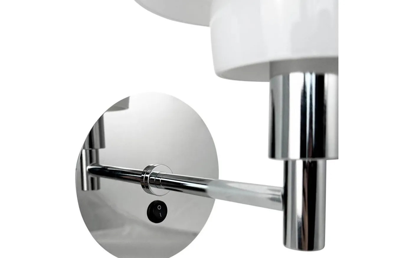 Morph Vägglampa Opal/Krom