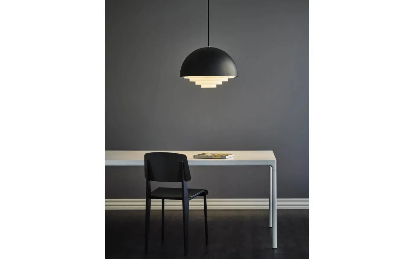 Motown Taklampa 36cm Svart