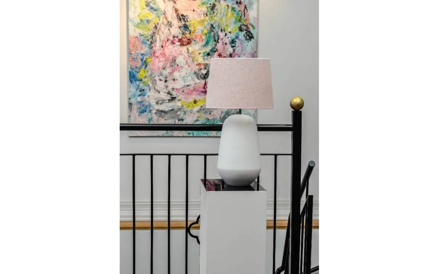 Naomi Lampfot 46cm Vit