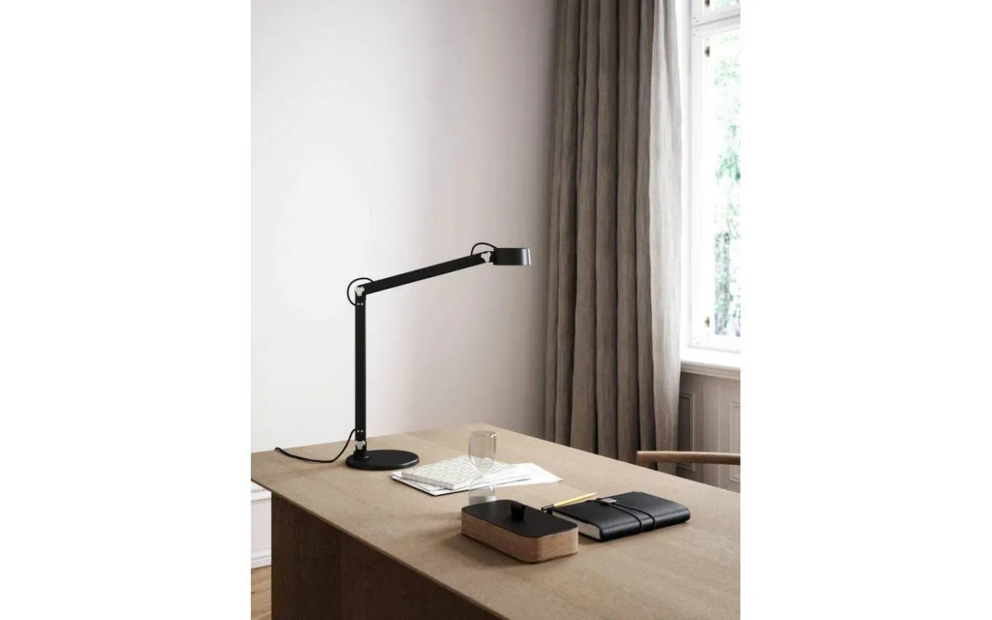 Nobu Skrivbord/Vägglampa 47cm Svart