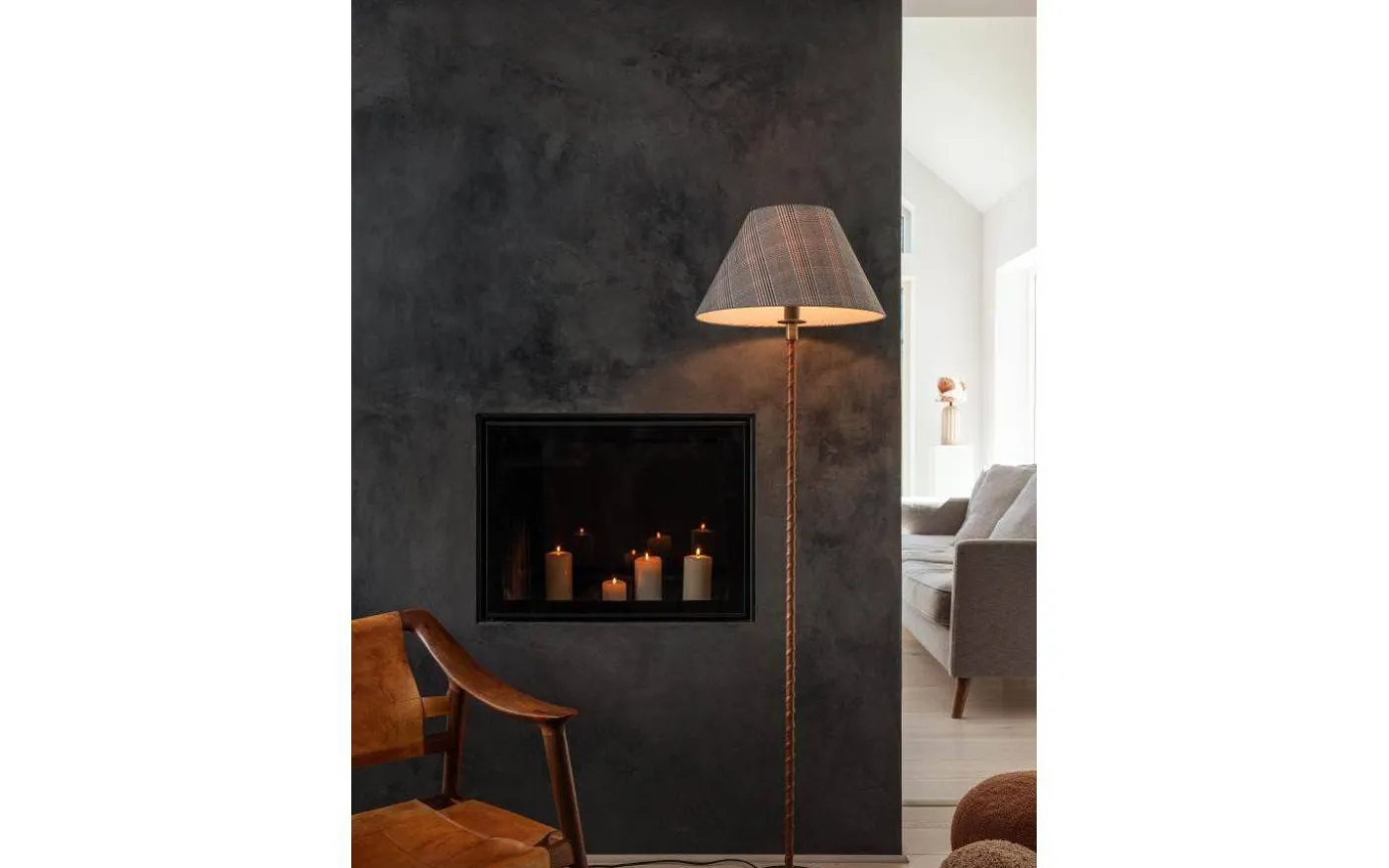 Nora Golvfot 138cm Antikmässing