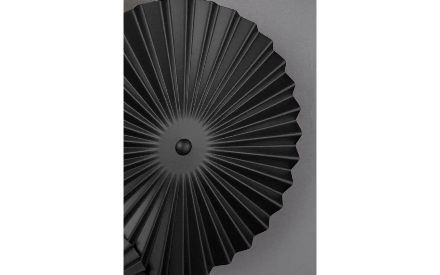 Omega Vägglampa 70cm LED 4,2W Svart