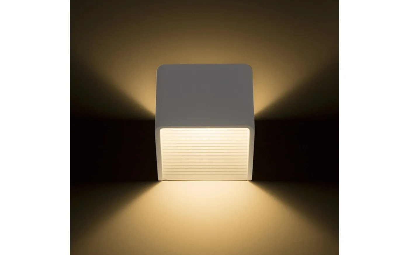 Onyx Vägglampa Vit LED 5W 3000K