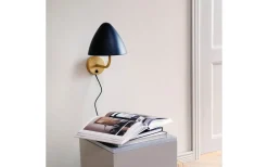 Oulu Vägglampa Svart/Mässing