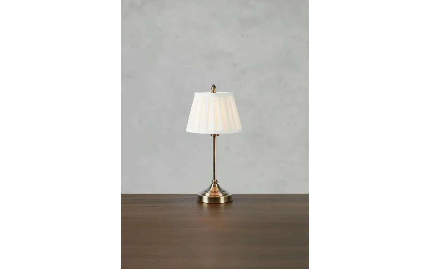 Oxford Bordslampa 43cm Offwhite/Antikmässing