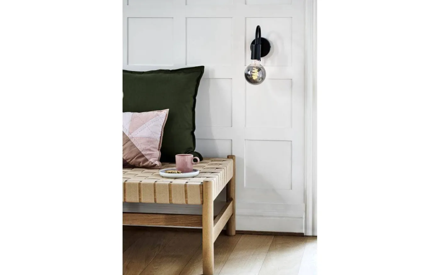 Paco Vägglampa Svart