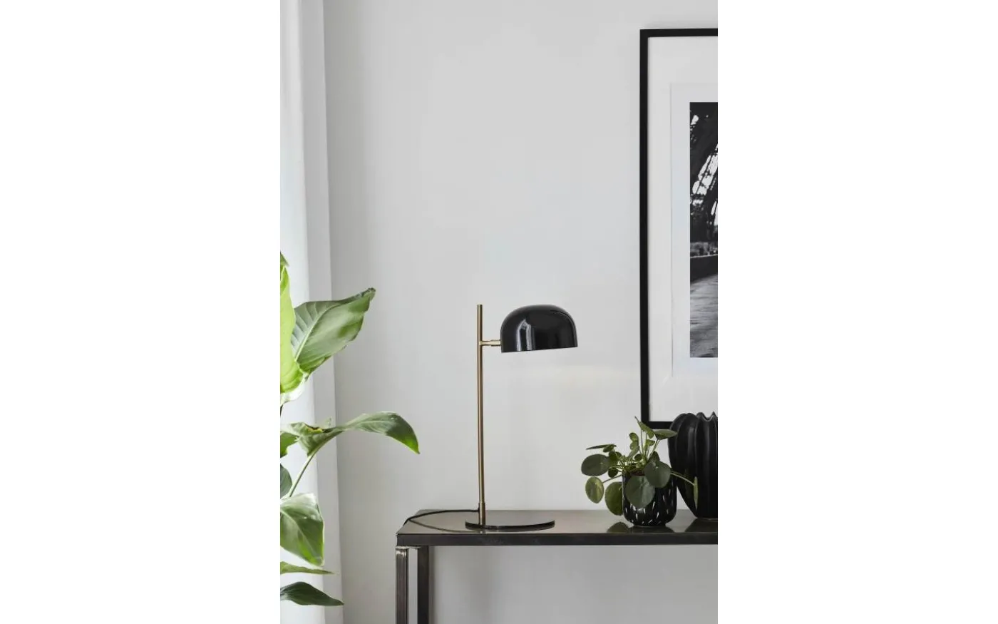 Pose Bordslampa 49cm Svart/Mässing