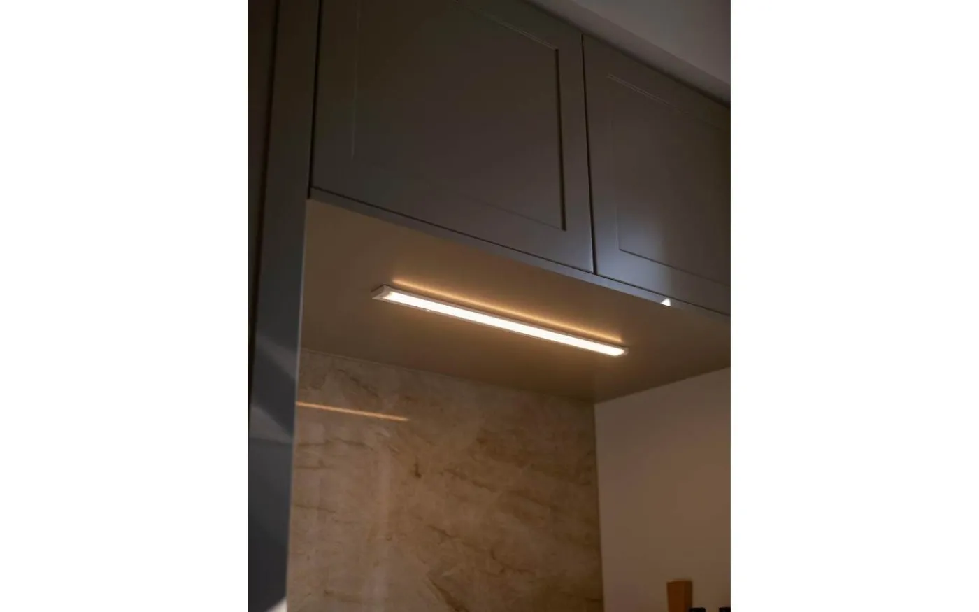 Preston Bänkarmatur 55cm LED 3000K/4000K 8W Vit