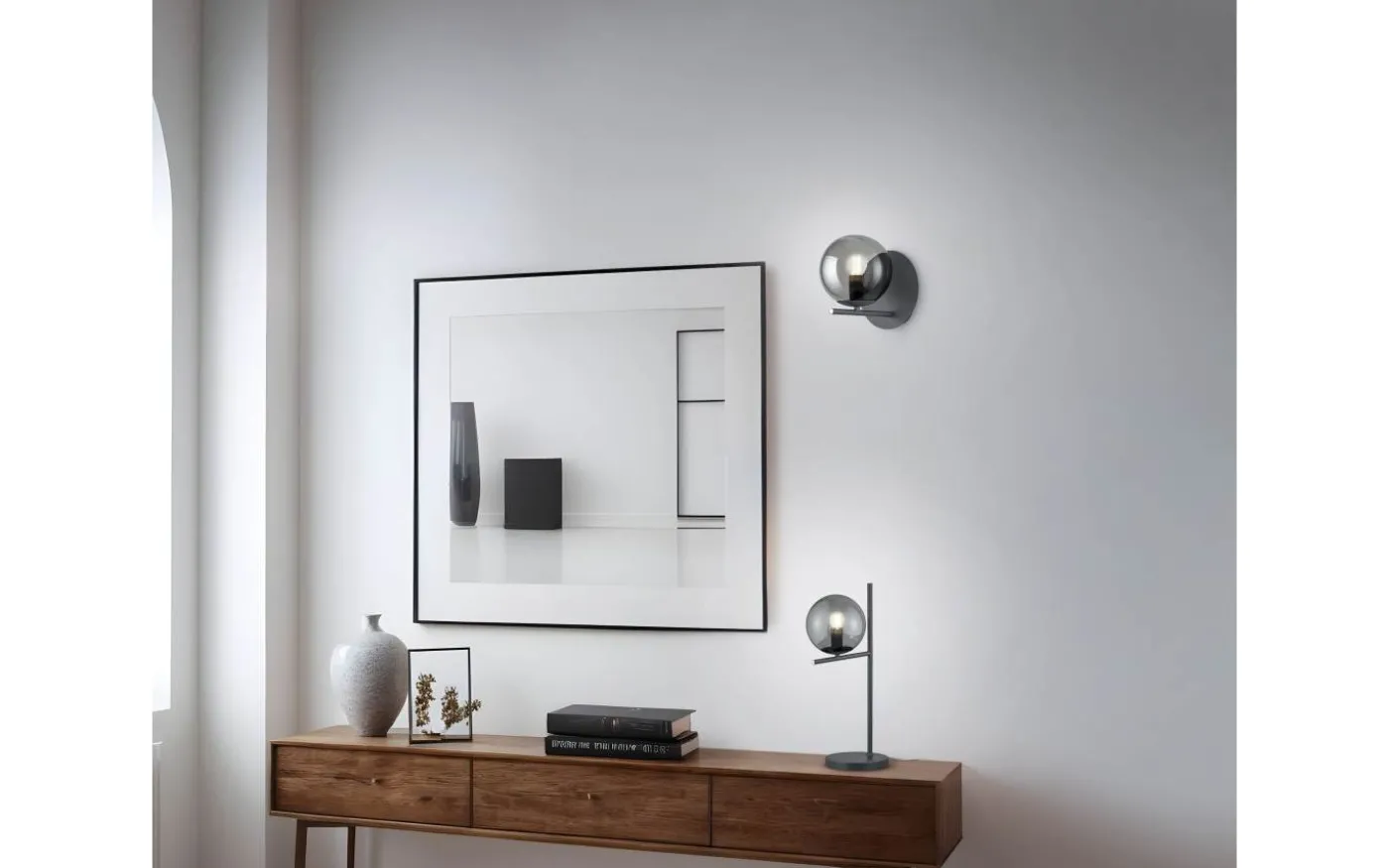 Pure Vägglampa E14 antracit