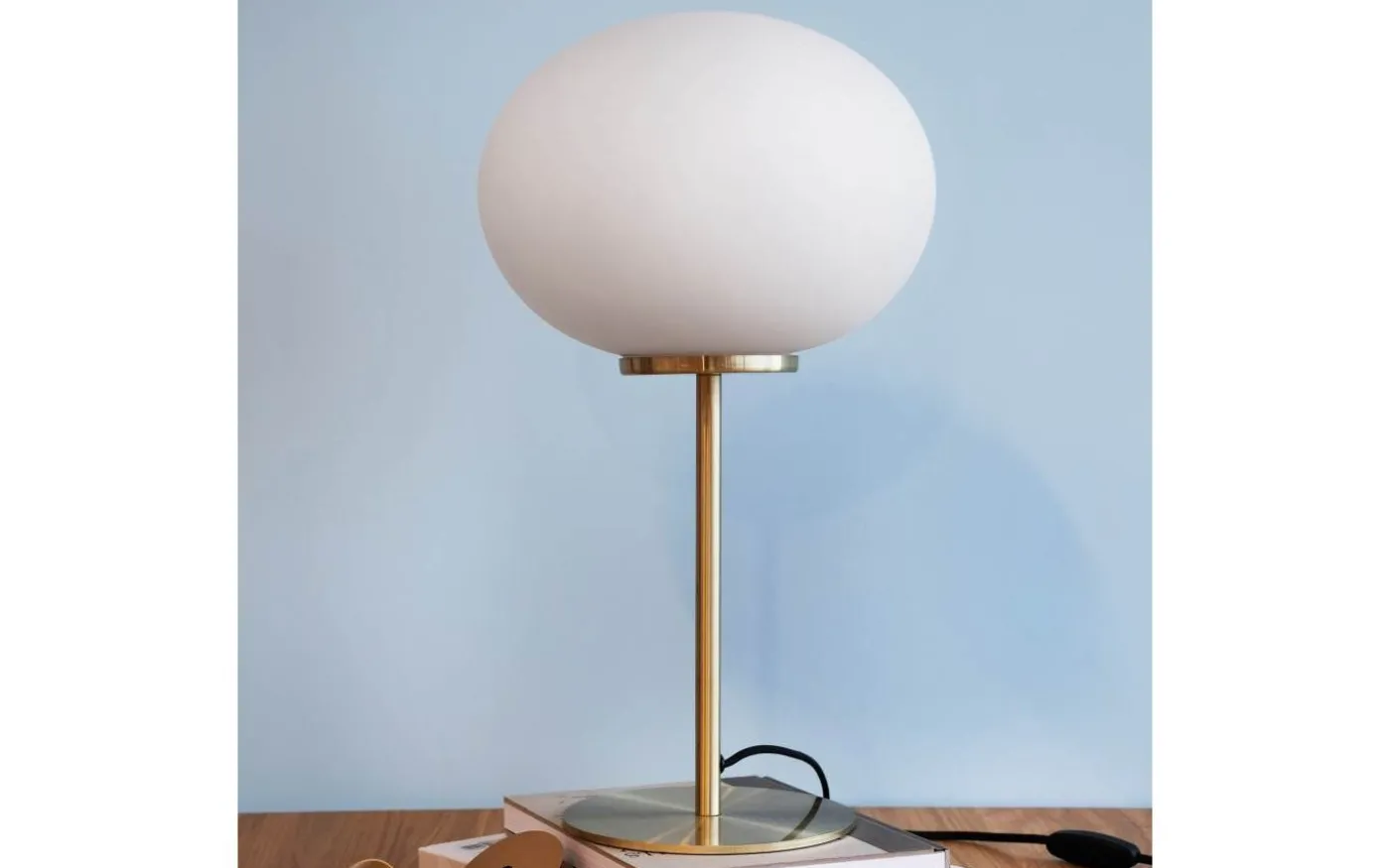 Queen Bordslampa 49cm Opal/Mässing