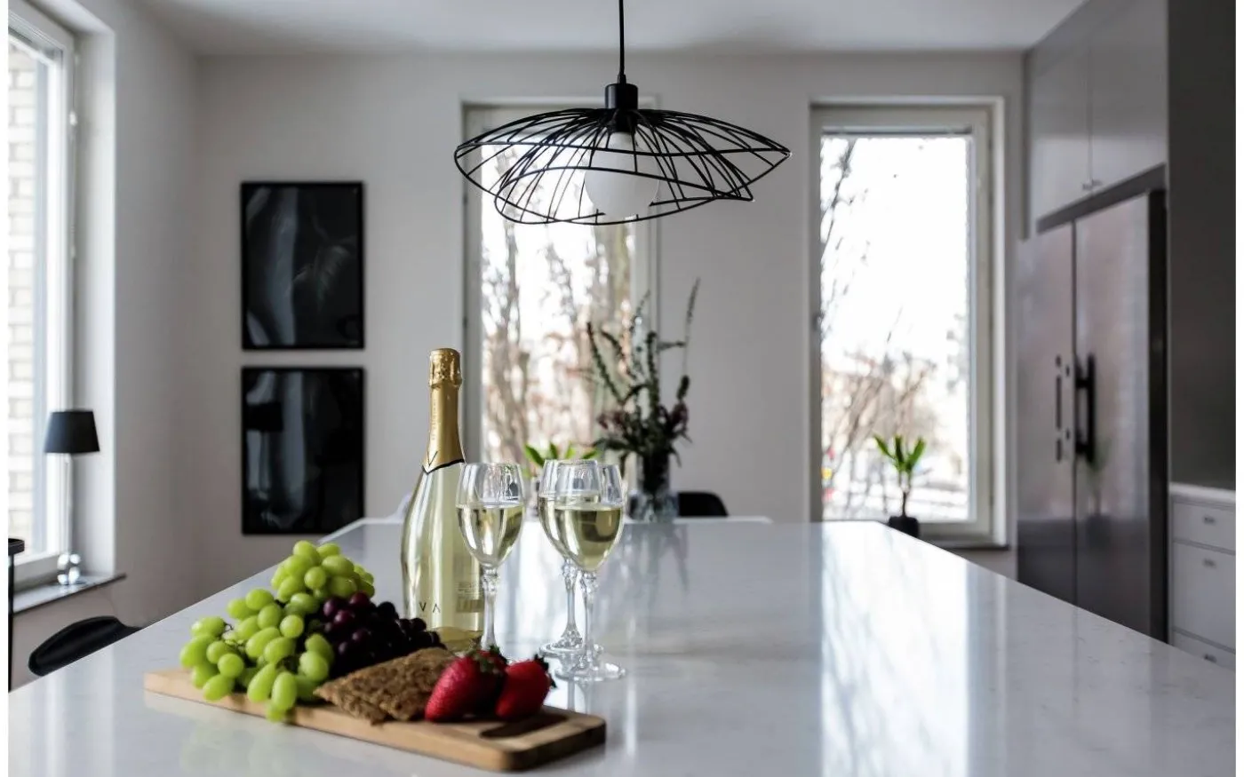 Ray Taklampa Svart 45cm