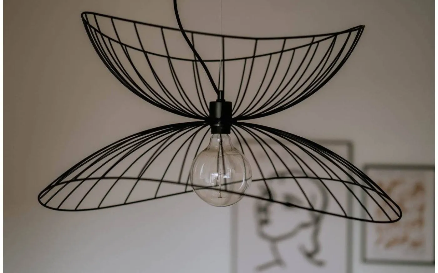 Ray Taklampa Svart 70cm