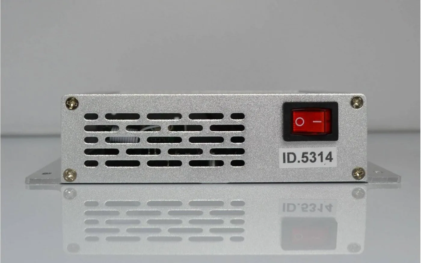 RGB kontroller med RF-fjärr för 230V RGB Led strip Vit