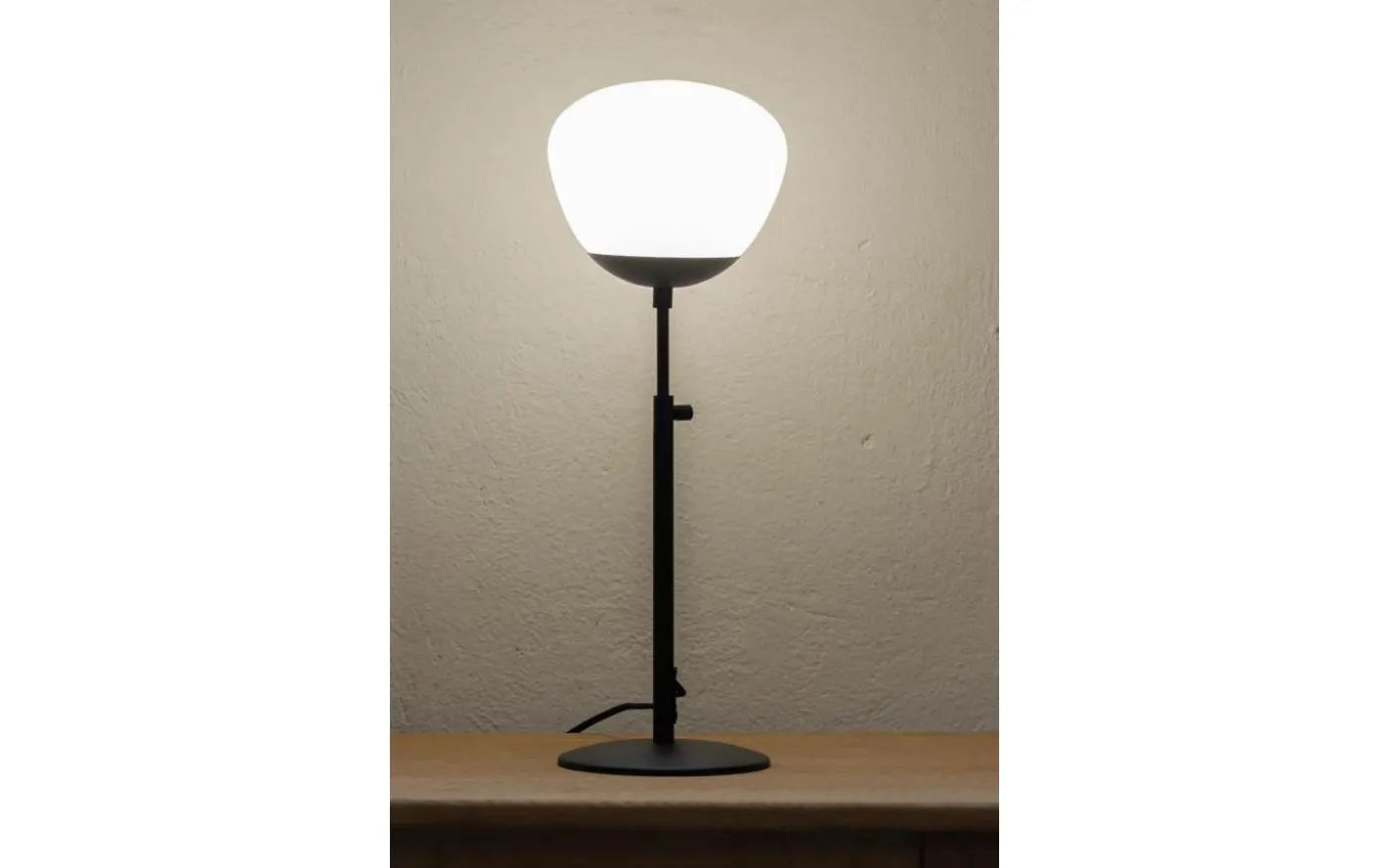 Rise Bordslampa 60cm Svart/Vit