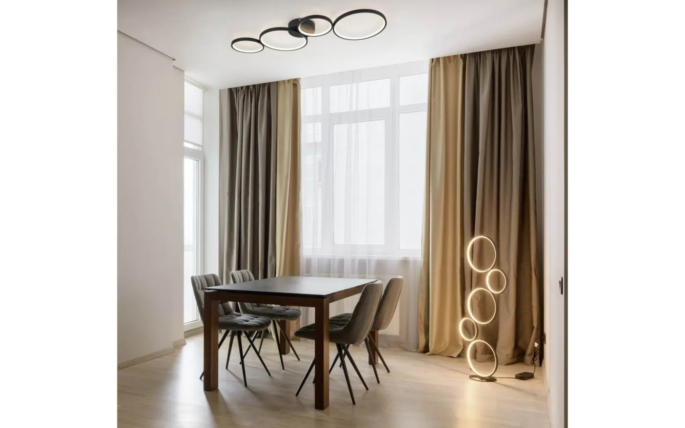 Rondo Golvlampa LED mattsvart