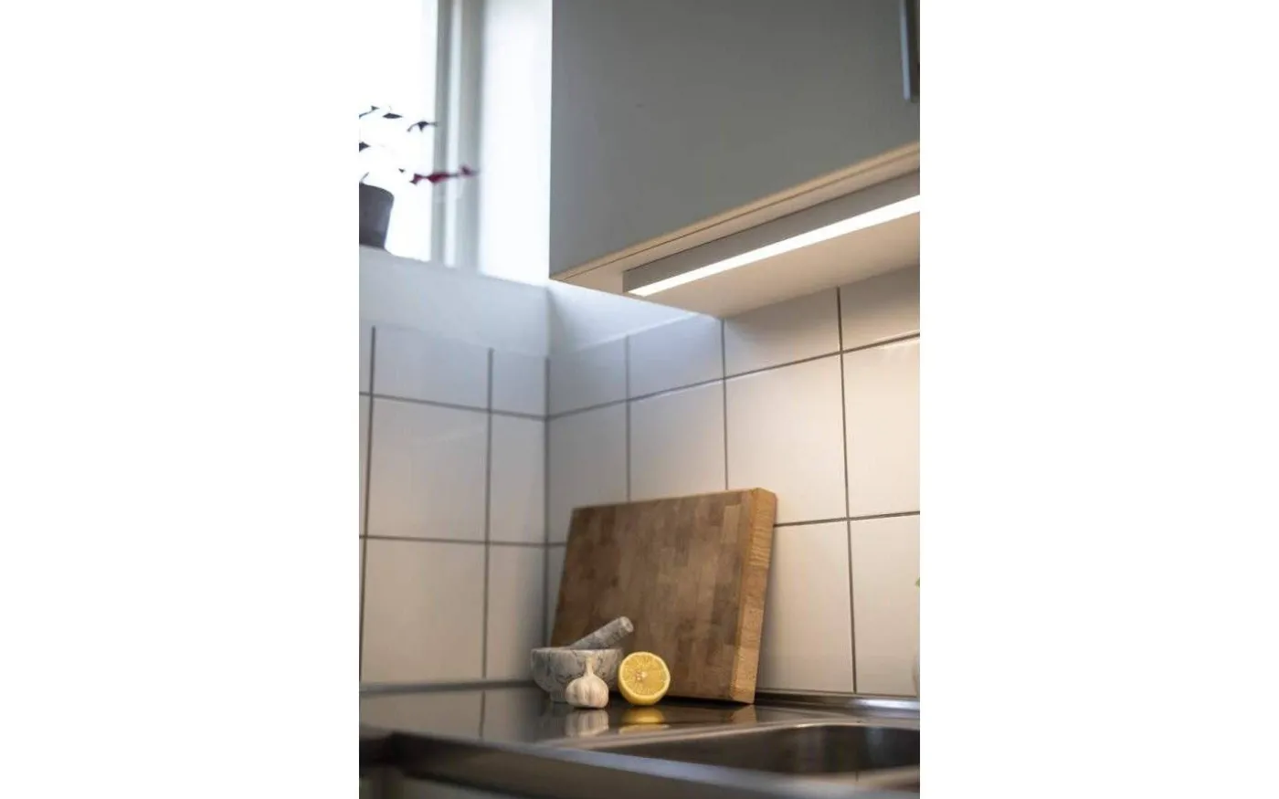 Shelf Line Vit 3000K 230V 70cm