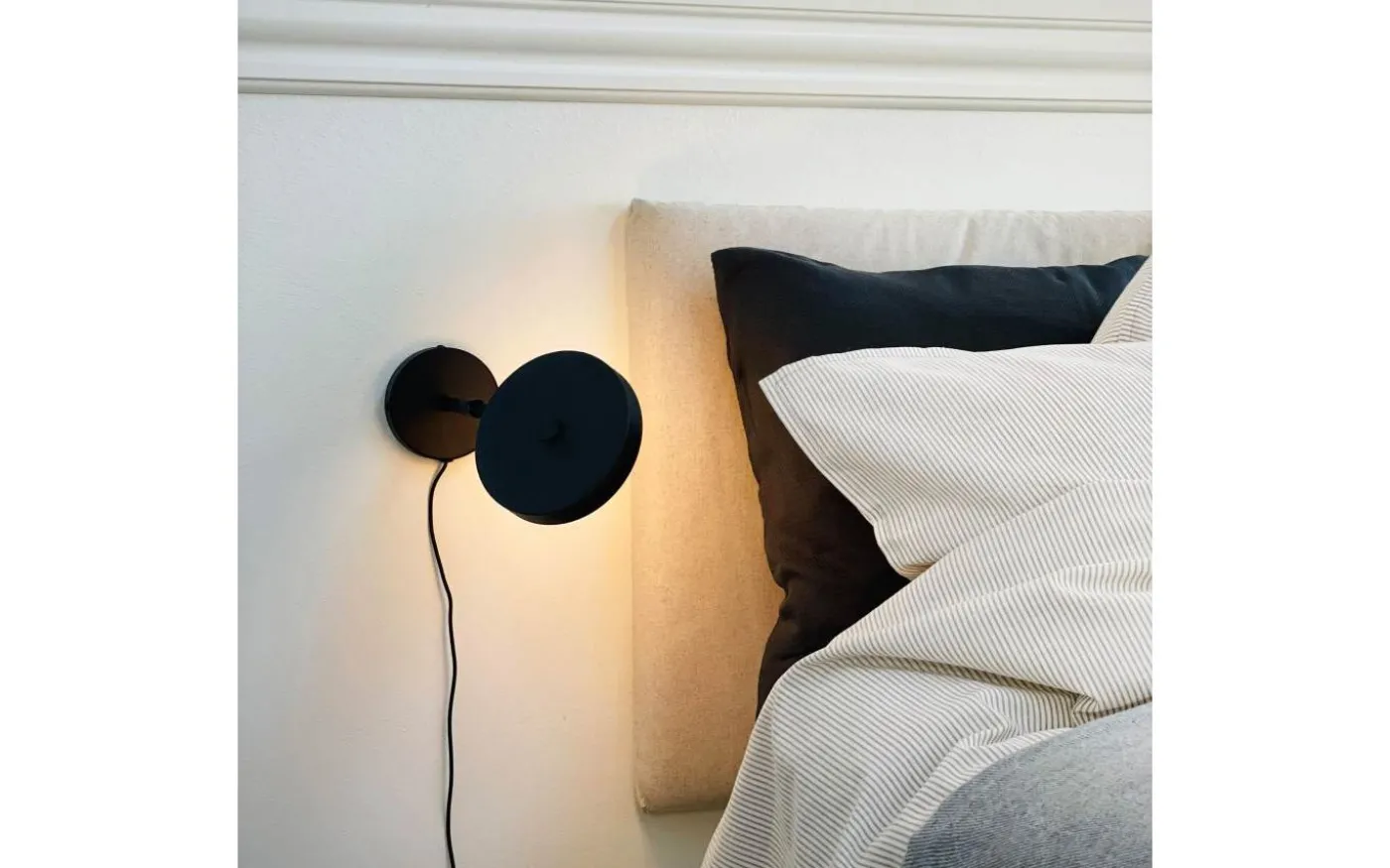 Starlight Vägglampa LED 3000K 4,5W Svart