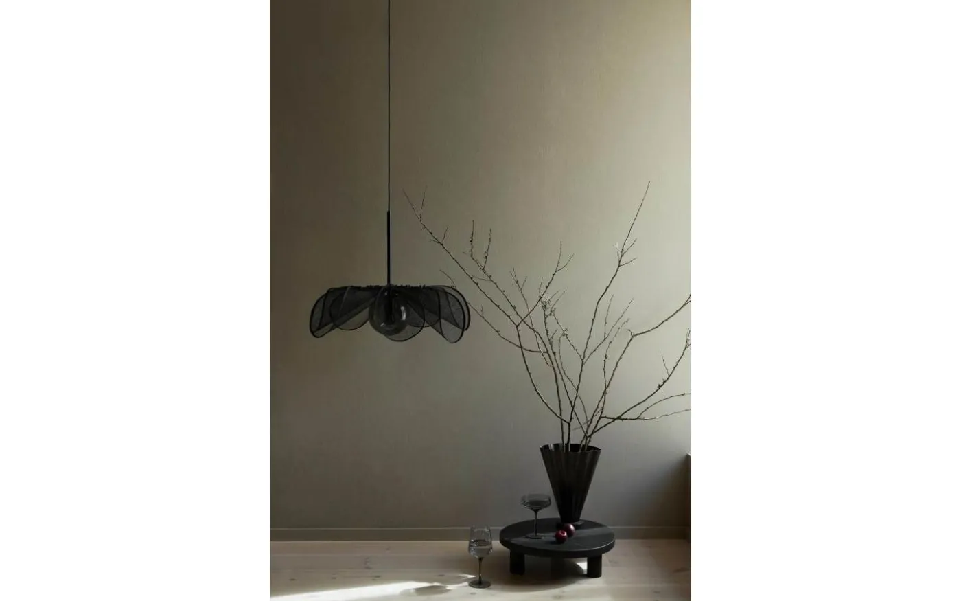 Styrka Taklampa 63cm Svart