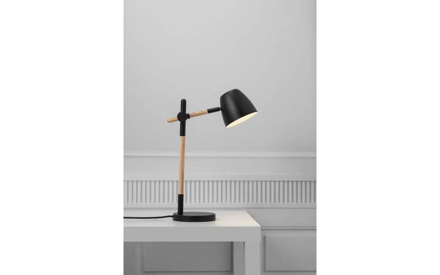 Theo Bordslampa 43cm Trä/Svart