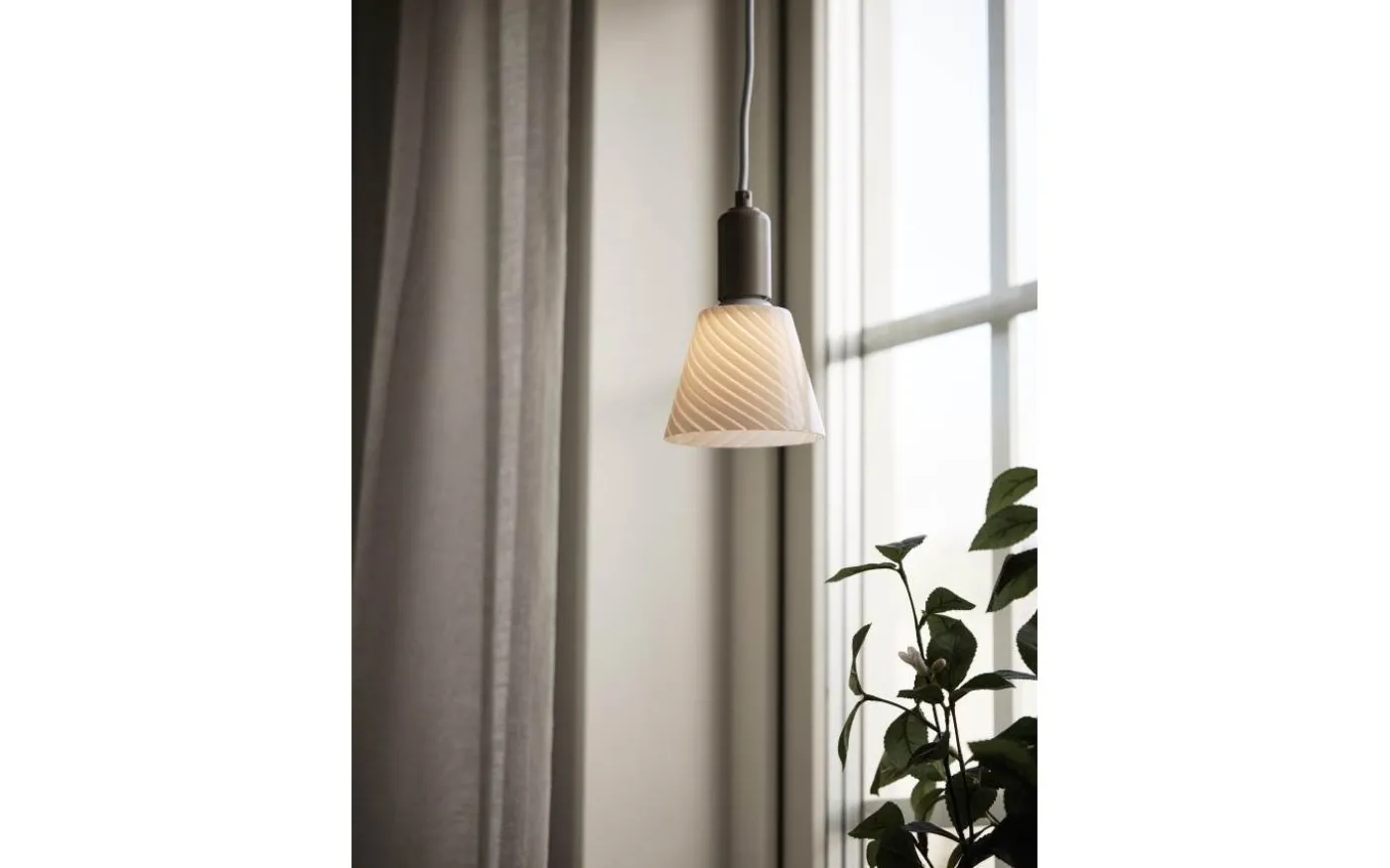 Tilda Fönsterlampa E27 12,5cm Beige/Vit