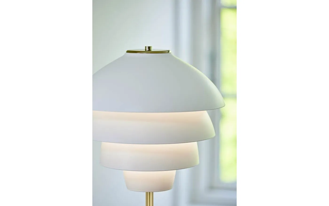 Valencia Golvlampa 151cm Vit/Mässing