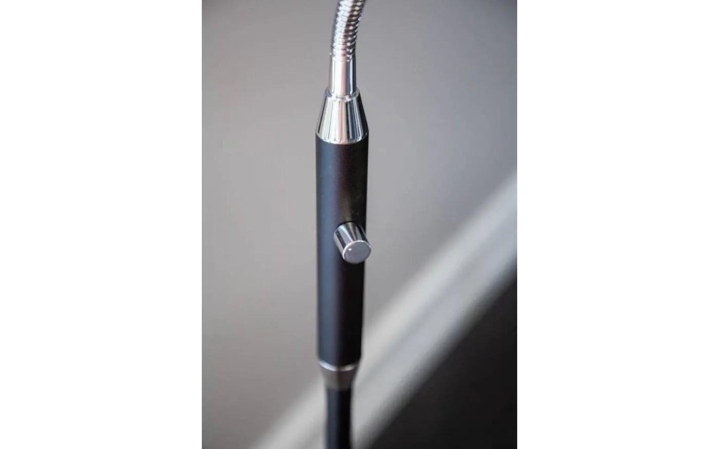 Vegas Golvlampa 140cm LED 3000K 7W Dimbar Svart