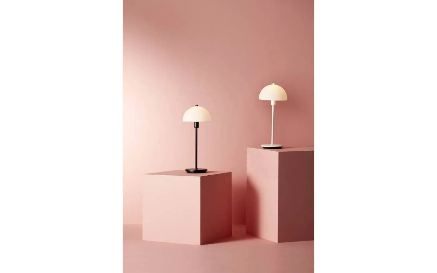 Vienda X Bordslampa 47cm Vit