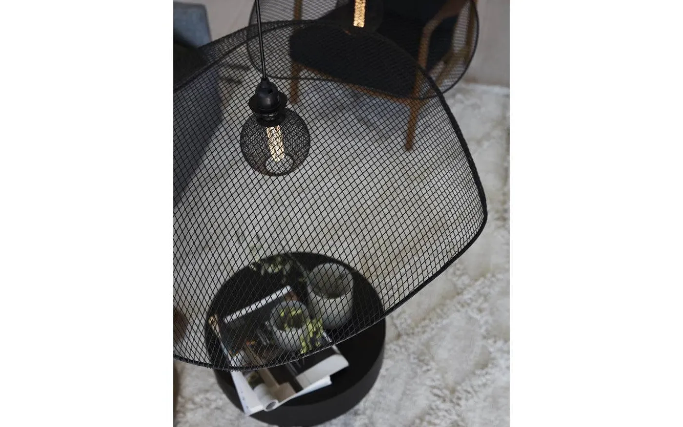 Vivi Taklampa 61cm Svart