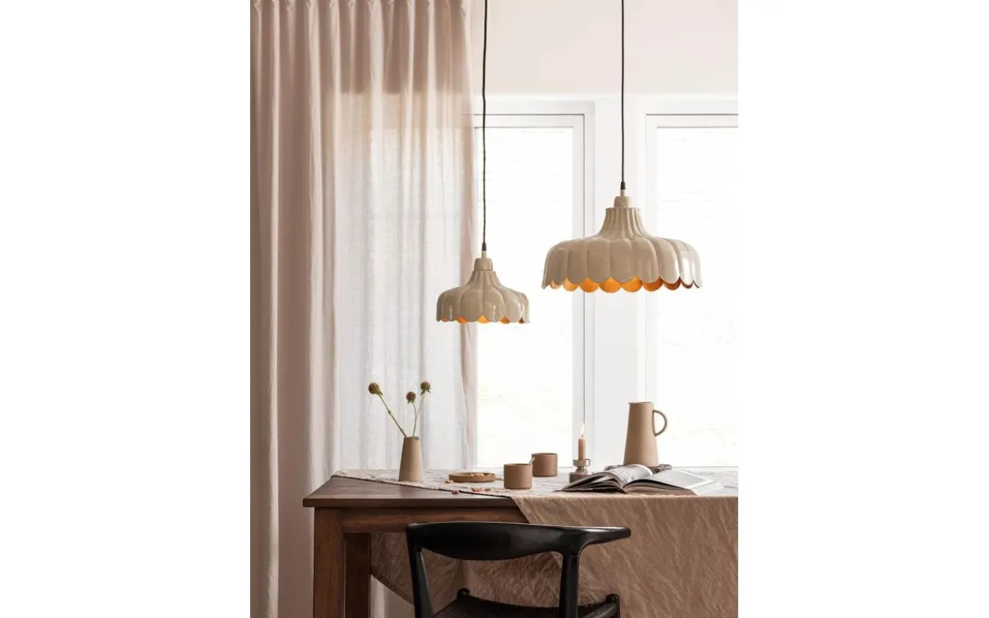 Wells Tak-/Fönsterlampa 24cm Beige/Guld