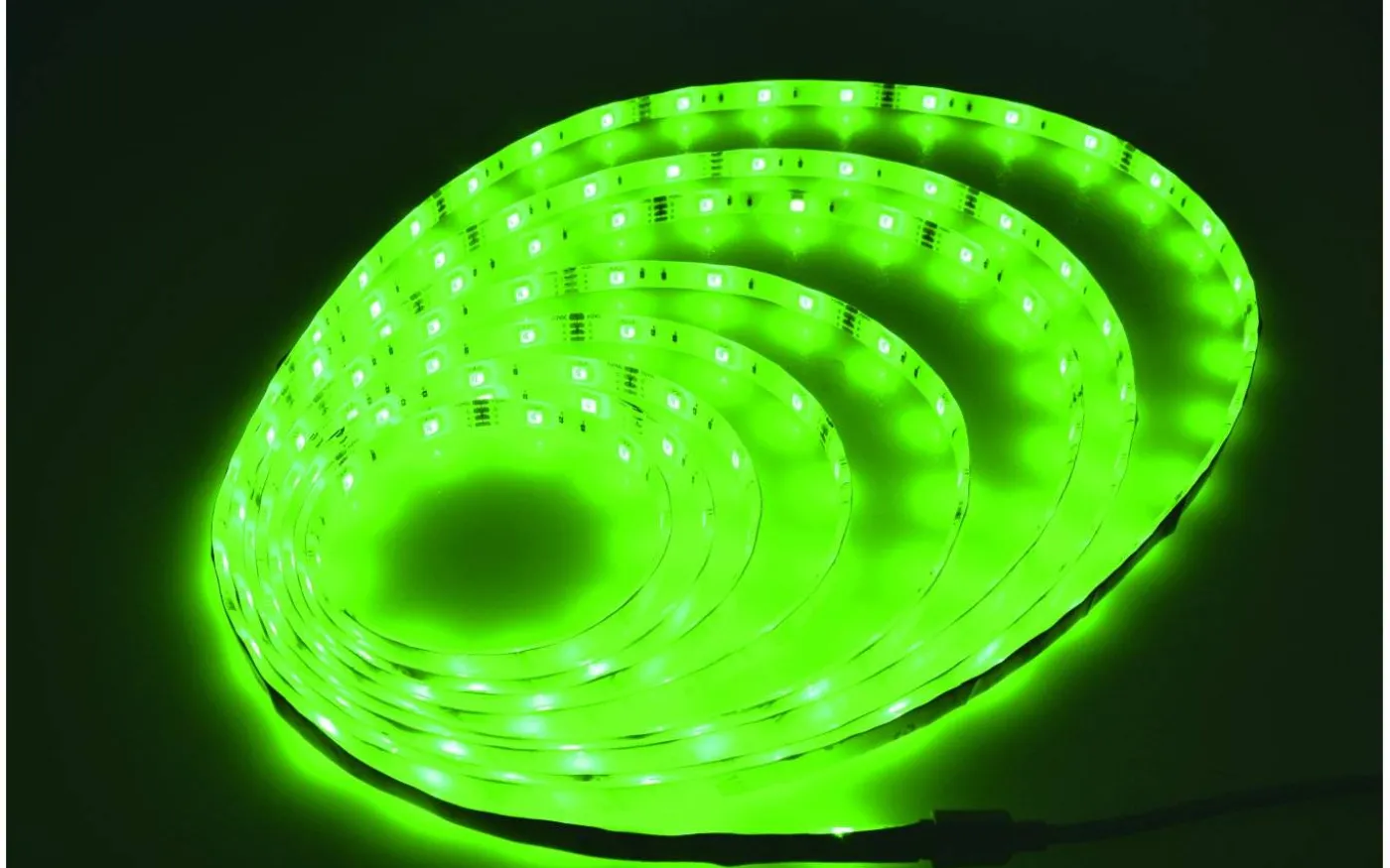 Wi-Fi Smart LEDstrip 5m 16W RGB Flerfärgad LED Komplett