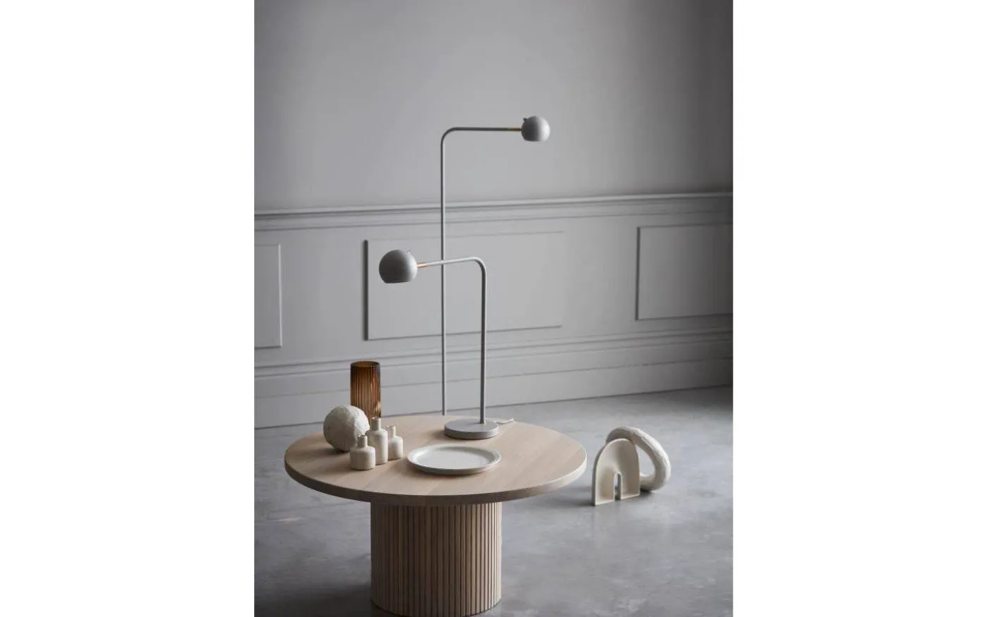 Yes Skrivbordslampa 54cm Grå