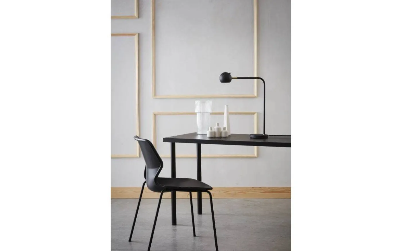 Yes Skrivbordslampa 54cm Svart