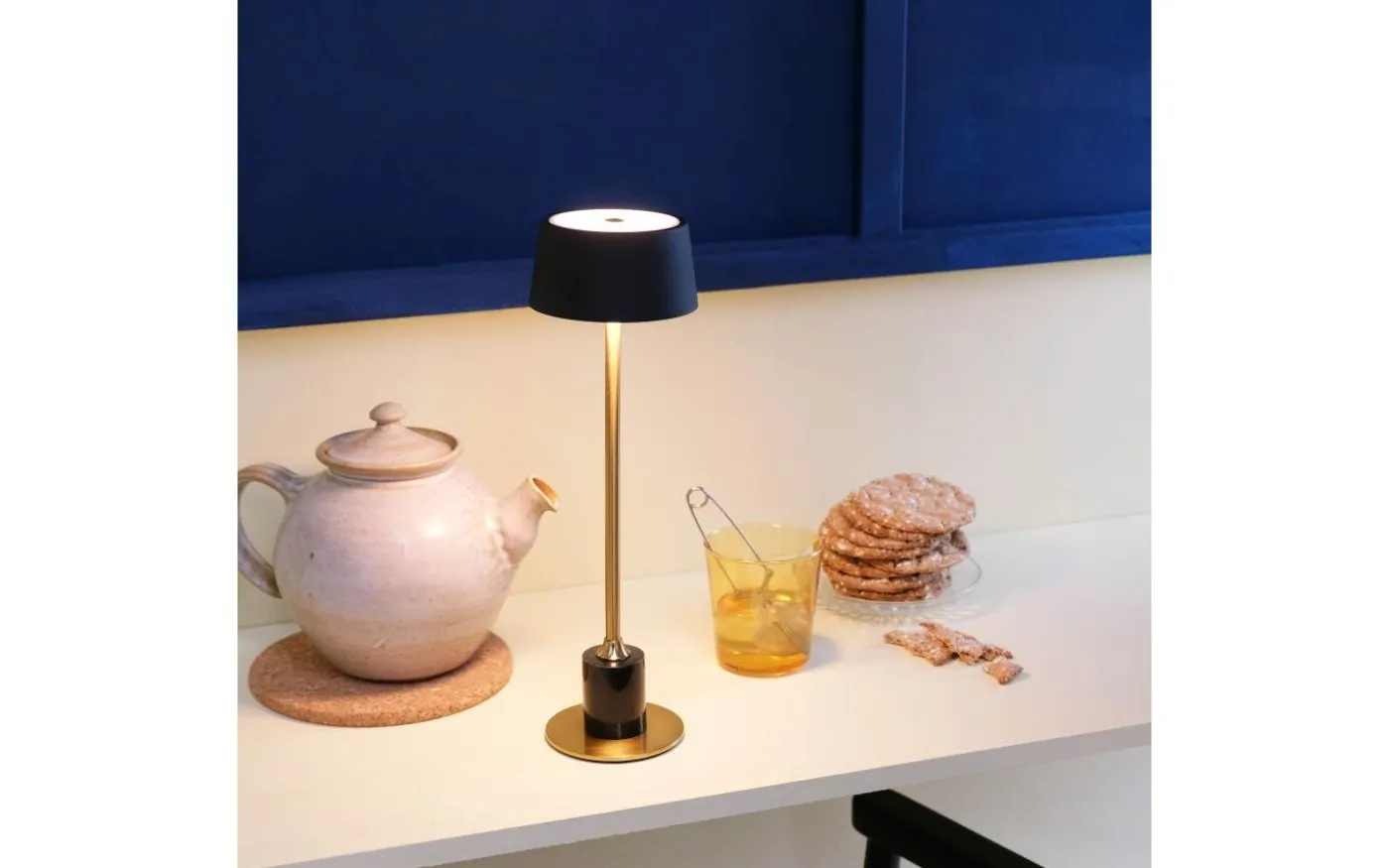 Yoyo Uppladdningsbar Bordslampa 33cm LED 3000K 5,2W Svart/Mässing